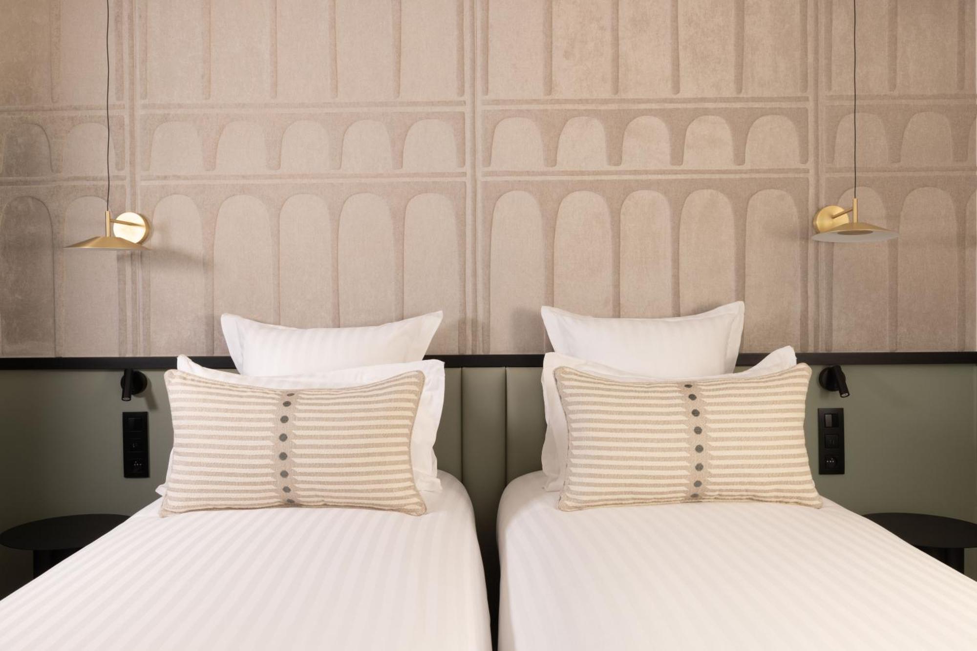 Hotel Grand Coeur Latin Paris Exterior photo