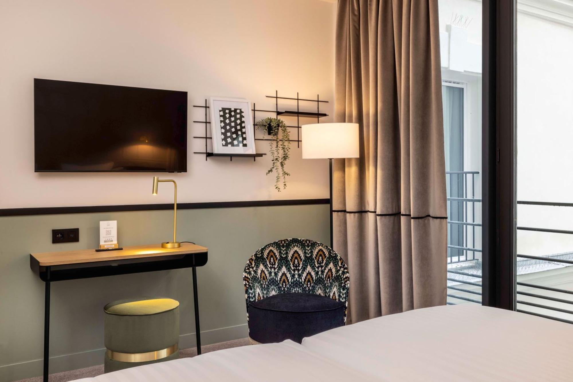 Hotel Grand Coeur Latin Paris Exterior photo